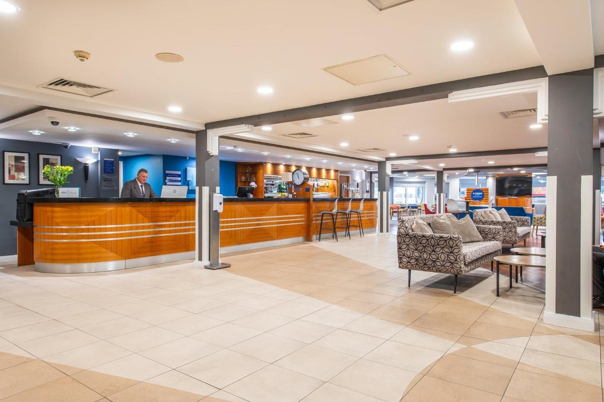 Holiday Inn Express Ramsgate - Minster By Ihg Экстерьер фото