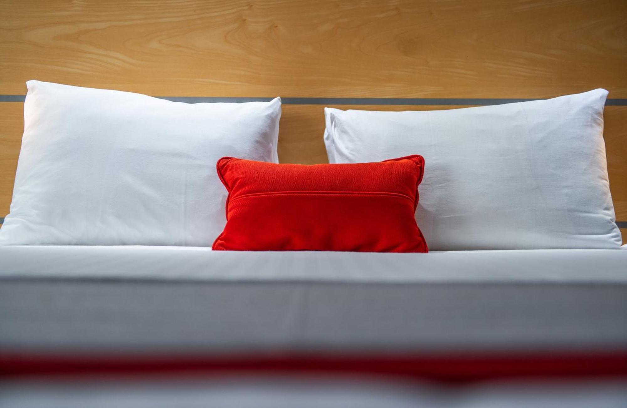 Holiday Inn Express Ramsgate - Minster By Ihg Экстерьер фото