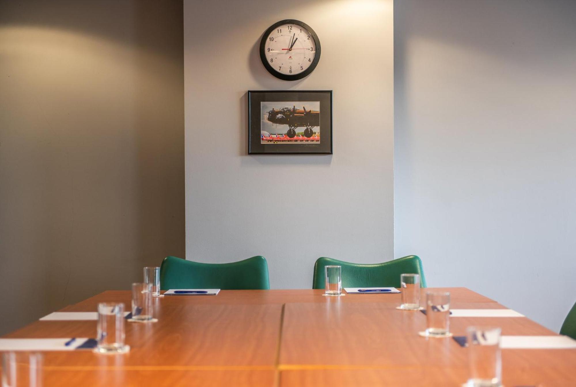 Holiday Inn Express Ramsgate - Minster By Ihg Экстерьер фото