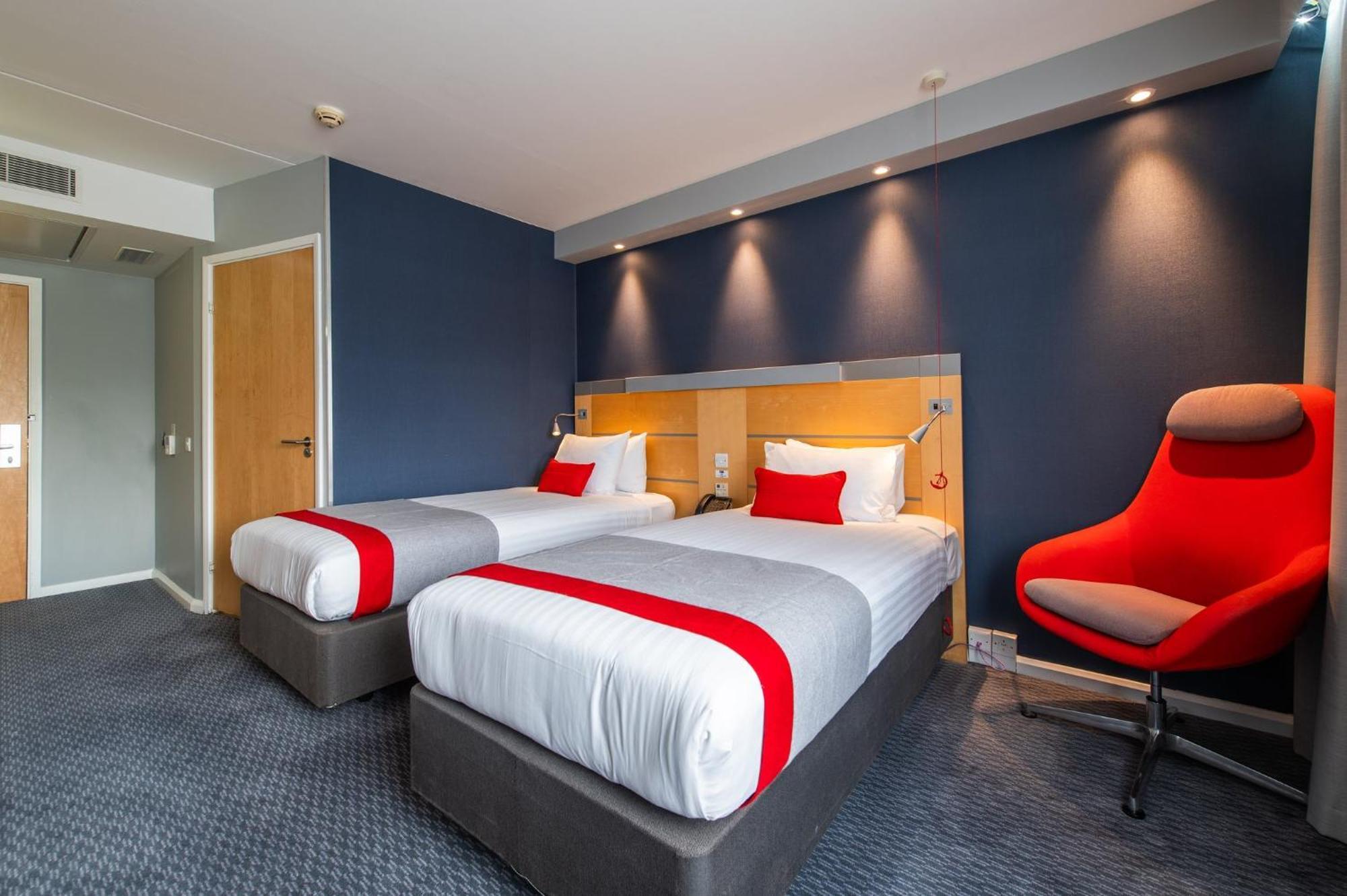 Holiday Inn Express Ramsgate - Minster By Ihg Экстерьер фото