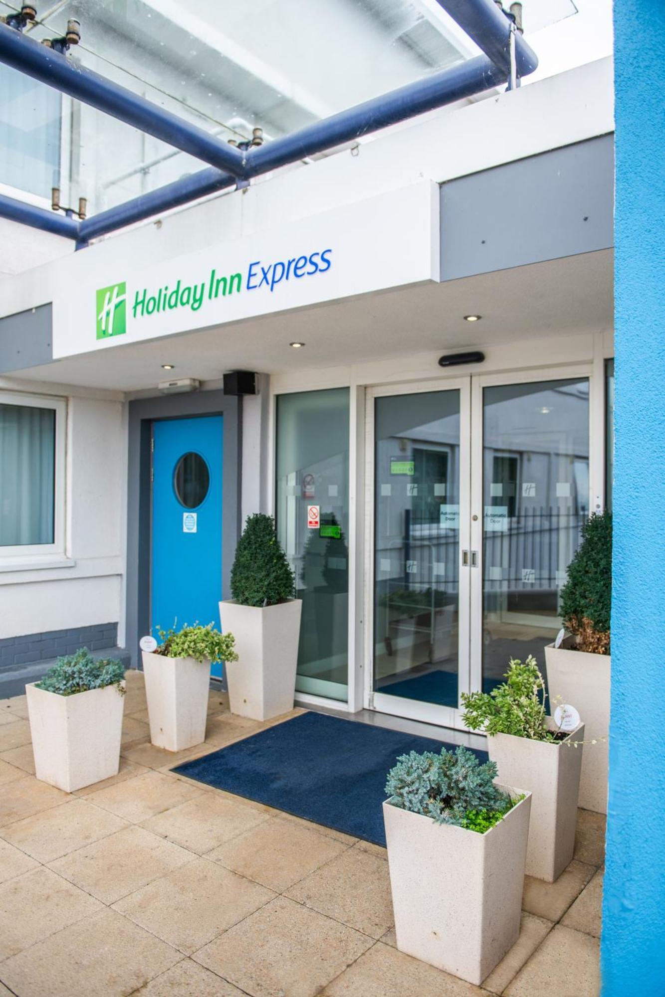 Holiday Inn Express Ramsgate - Minster By Ihg Экстерьер фото