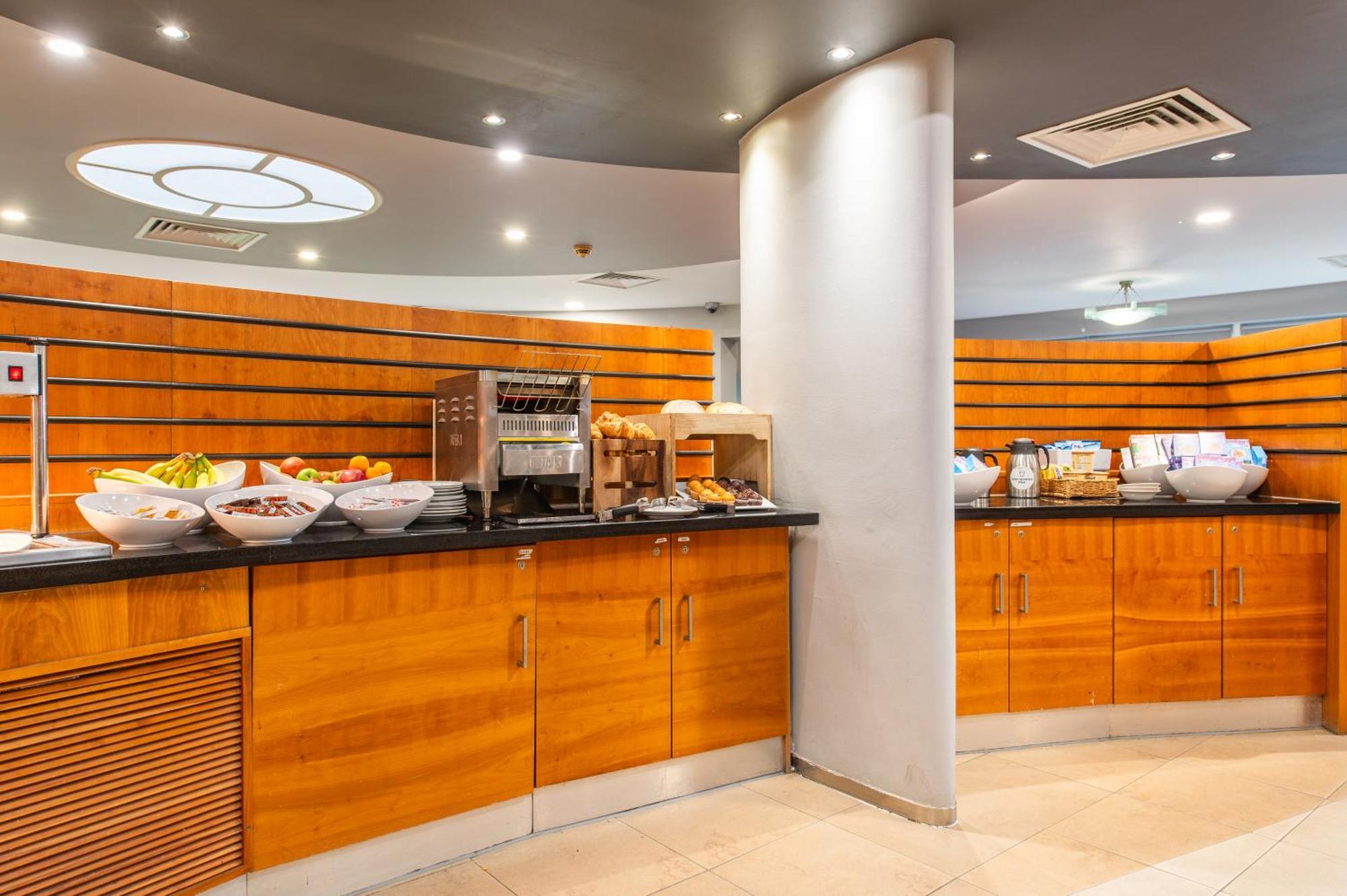 Holiday Inn Express Ramsgate - Minster By Ihg Экстерьер фото